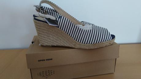 Letní botky na klínku, 40