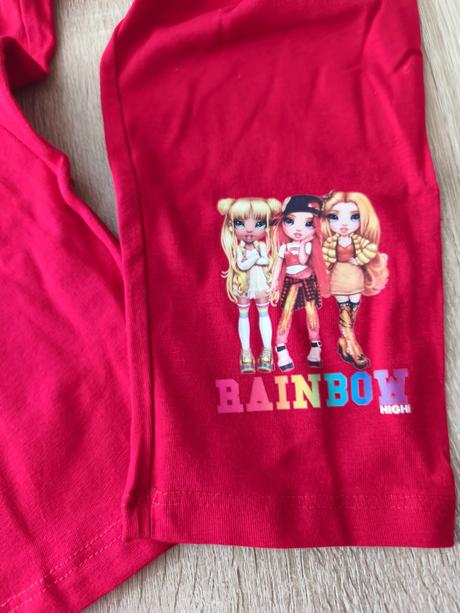 Dívčí legíny, 122