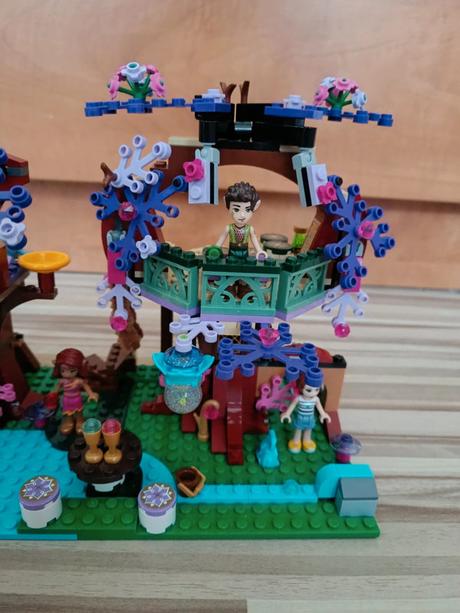 Lego elves 41075 elfský úkryt v koruně stromu, 