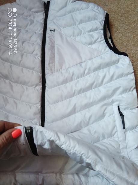 Vesta bílá vel."xl", xl