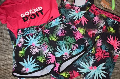 Sportovní komplet coccodrillo s kytičkami, 158/164, coccodrillo,158