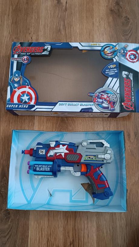 Hračka zbraň avengers kapitán amerika., 