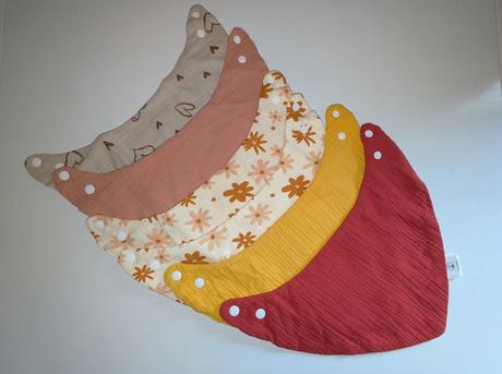 Ch20 sada 5 bavlněných bryndáčků ouqidi,