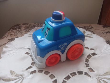 Plastové auto s majákem, 