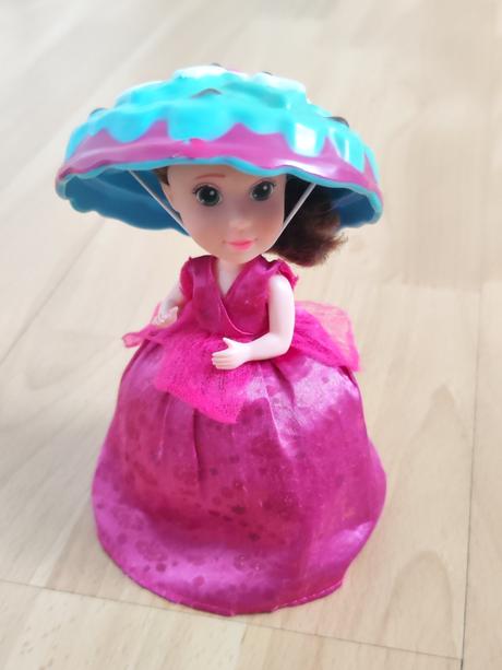 Panenka cupcake surprise - dortík, 