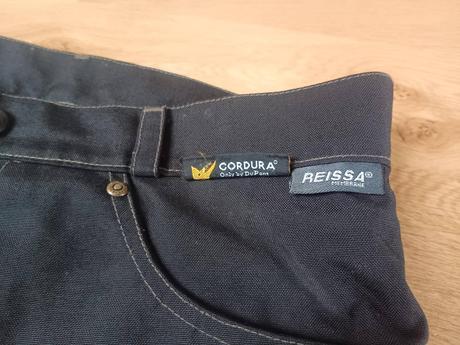 Motorkářská bunda a kalhoty geneze,