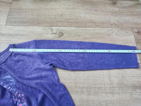 Fialové tričko, 134