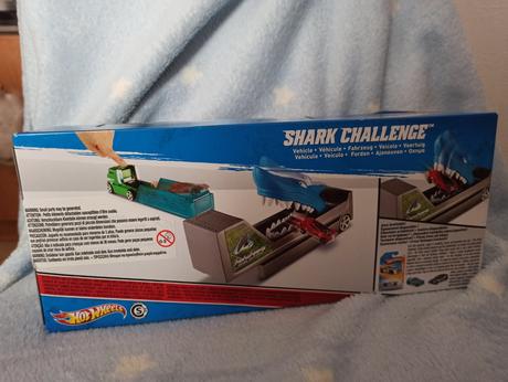 Náklaďák se žralokem,