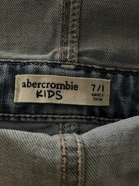 Šortky s laclem, abercrombie&fitch,128