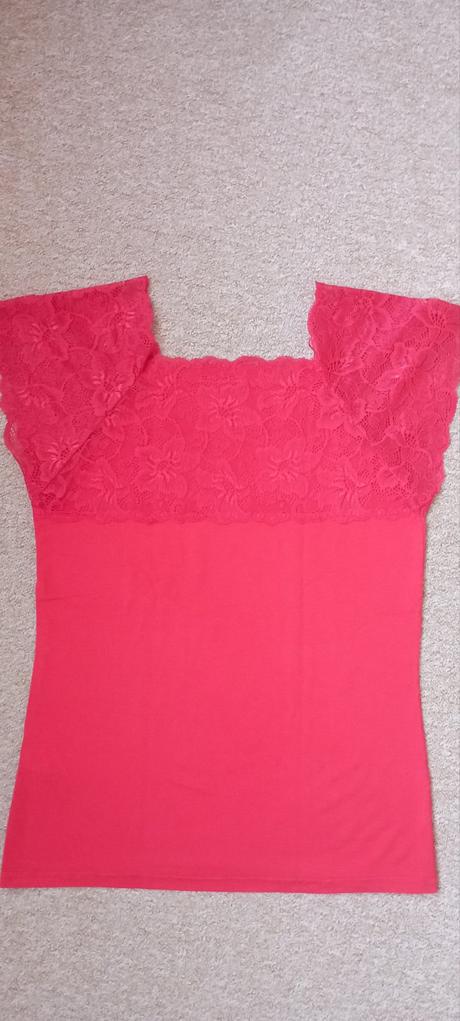 Tílko s krajkou zn."babell" vel."l", l