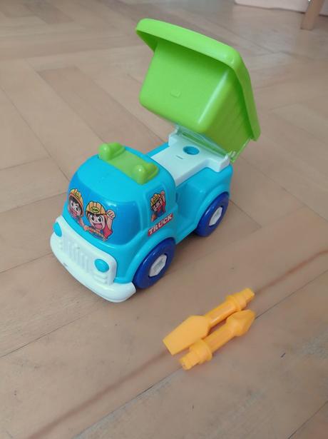 Dopravní prostředky na šroubování,