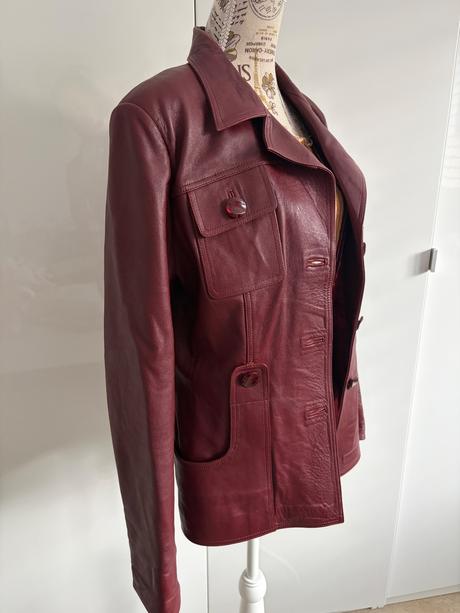 Kozene sako červené m + bluza, m