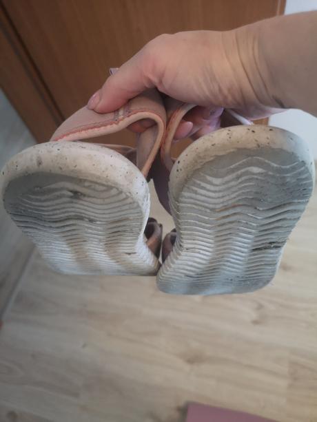 Sandale vel. 35, loap,35