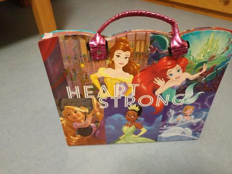 Kabelka pro nejmenší, 