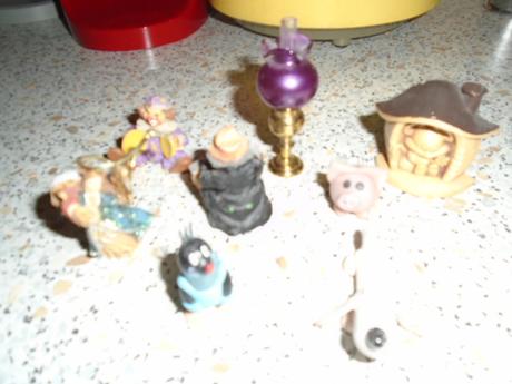Miniatury do skříňky 8ks,