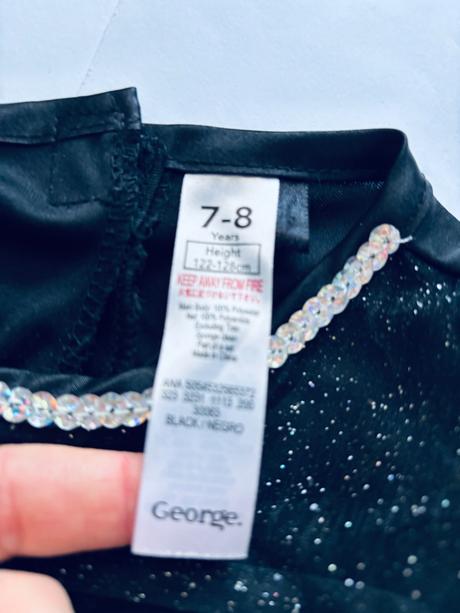 An6/ kostým čarodějka- v.7/8 let, 