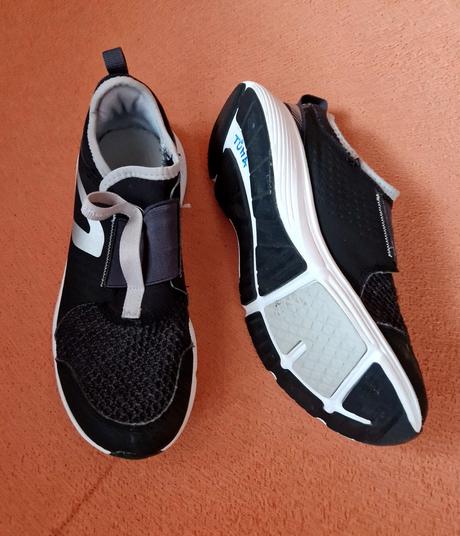 Sálovky z decathlonu - top stav, vel. 35, decathlon,35