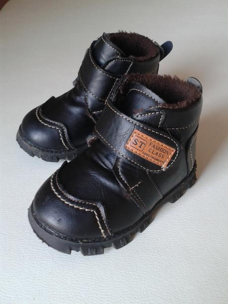 Podzimní / zimní botky / boty, 25