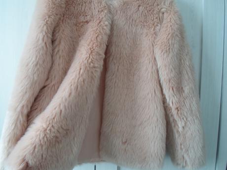 Růžový chlupatý kabát kabátek bunda, tu,152