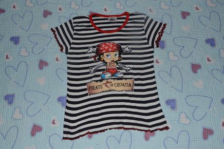 Prouhaté tričko s pirátkou, 104,110,116, 122, 116