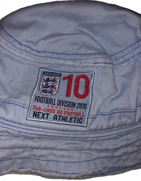 Světle modrý chlapecký klobouk england, vel. 3y, next,98