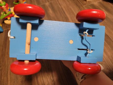 Dřevěný tahací bubeníček, 