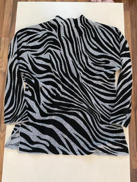 Zebrtovaný svetřík, 