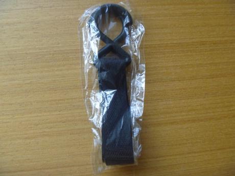 Nové háčky na uchycení kabelky na rukojeť kočárku, 