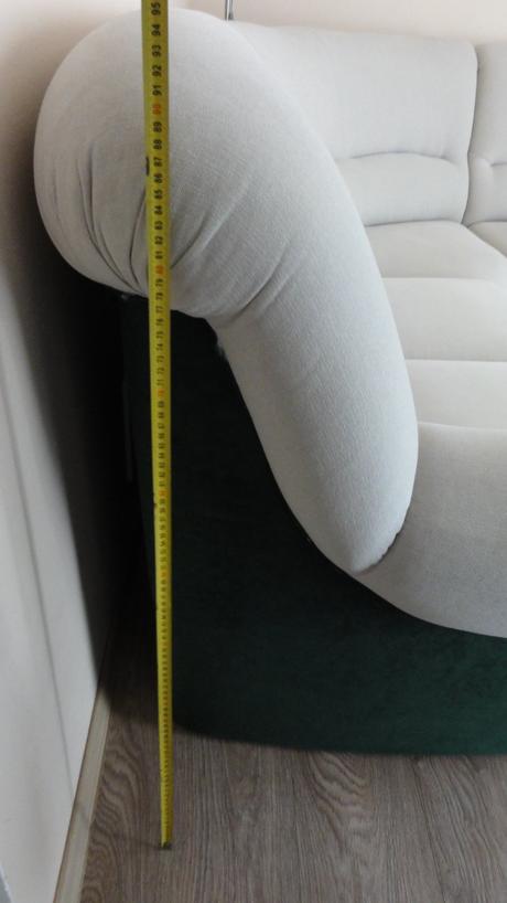 Rohová sedací souprava a křeslo, 