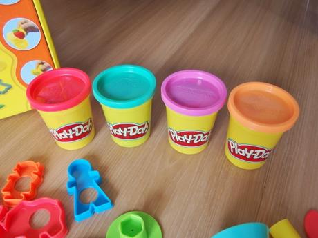 Play-doh velká vykrajovací sada - top stav, 