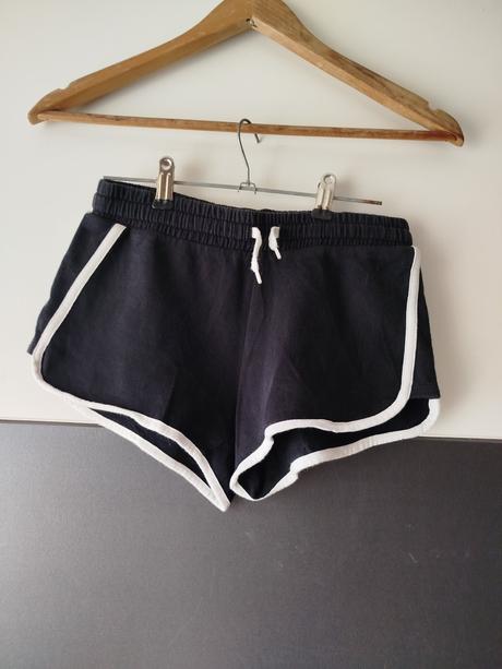 Kraťasy zn. h&m vel.140, h&m,140