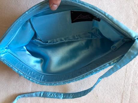 Tyrkysova kabelka latkova s koralky a s naramkem,