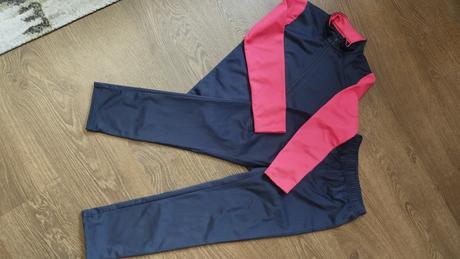 Tepláková souprava vel. 134, decathlon,134