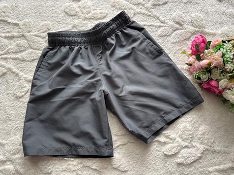 Kraťasy funkční šedé - v.cca 7/8 let, under armour,128
