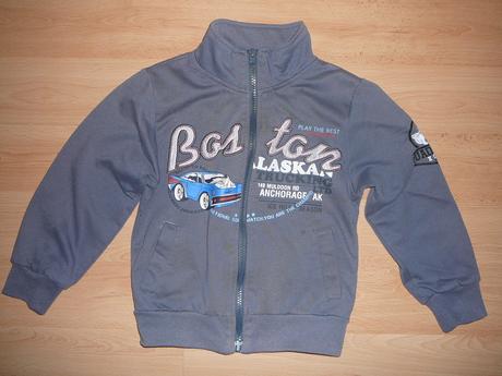 Mikina s autíčkem, 104