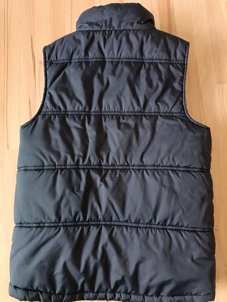 Prošívaná teplá vesta, c&a,140