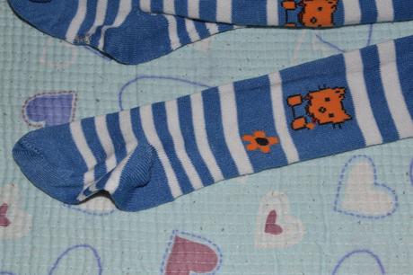 Prouhaté punčošky s obrázky, 92