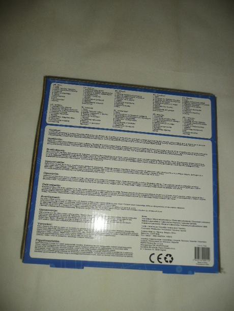 Junior vědec scientist barevná labolatoř krystal,