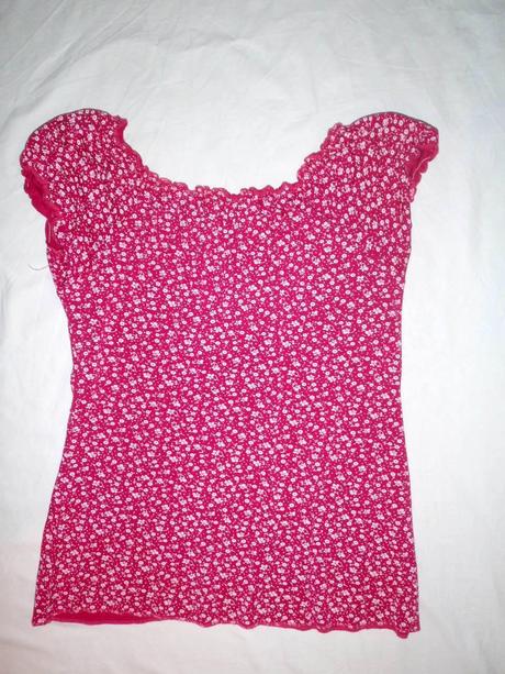 Krásná sytě růžová tunička s bílými drobnými květy, m