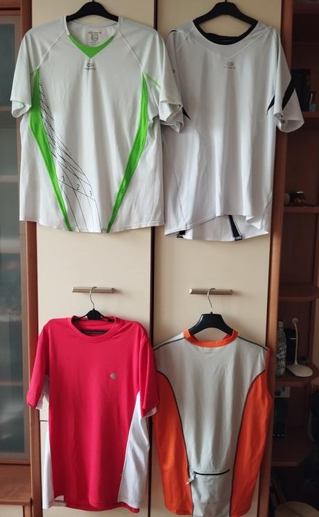 Čtyři trika vel. l, xl, tepláky a body za 43 kč/ks, l