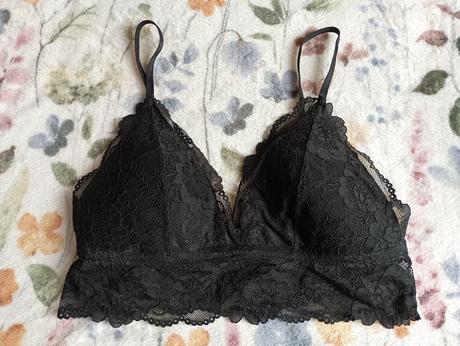 Černá krajková braletka, gate,m