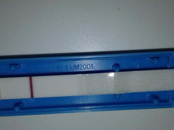 Těhotenský test z Rossmannu. Jaký na něj máte názor? Vidíte něco?