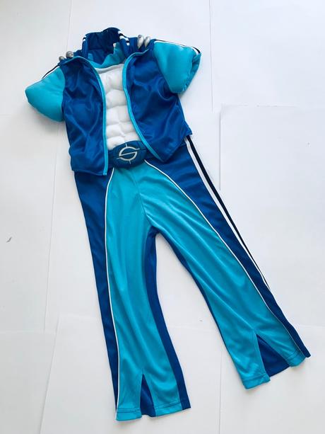 Vel.3/5 let -.st4/ kostym lazy town,