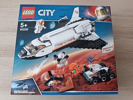 Lego city 60226 raketoplán zkoumající mars,