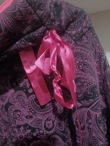 Vzorovaná mikina himalife xs/s, xs