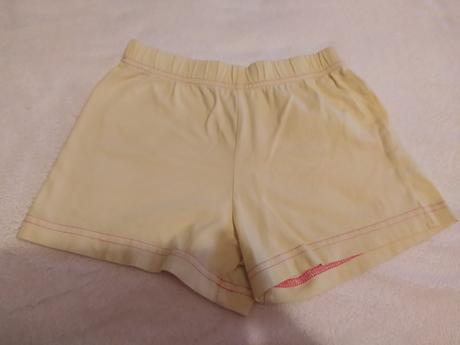 Kraťasy vel. 3-4 roky, 104