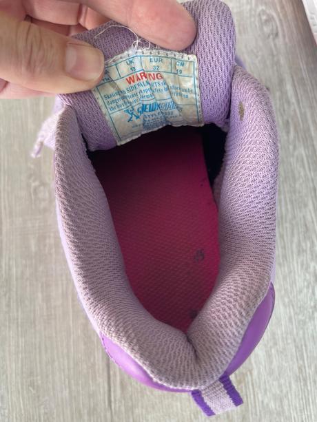 Boty s kolecky vel.32, 32