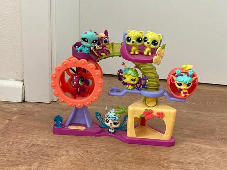 Littlest pet shop - zvířatká, domeček s kolotočem, 