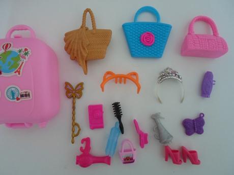 Doplňky pro panenku barbie,