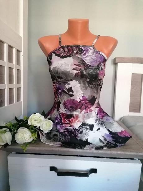 Peplum halenka, s
